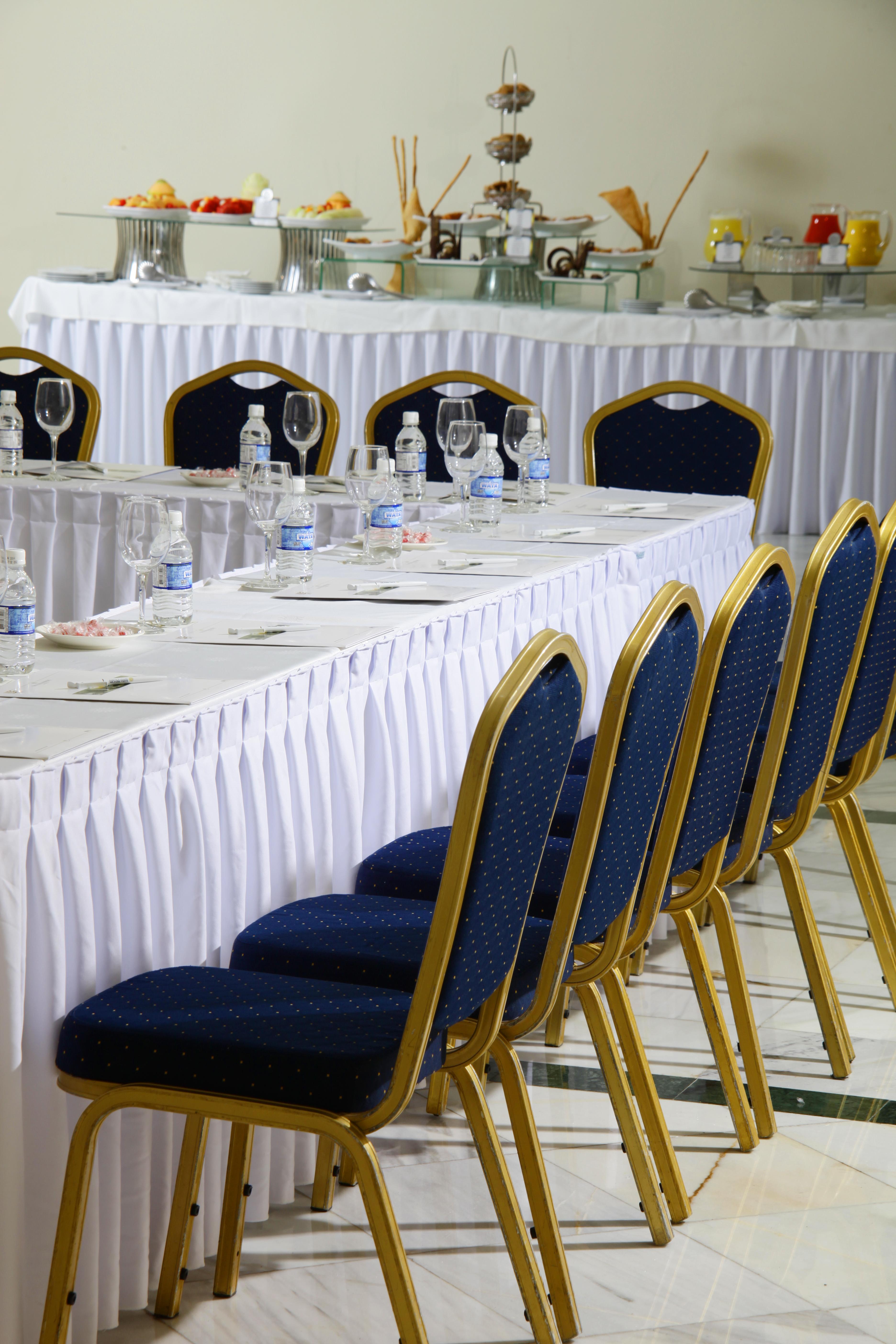 Bahia Principe Grand Jamaica (Adults Only) Hotel Runaway Bay Buitenkant foto Banquet chairs