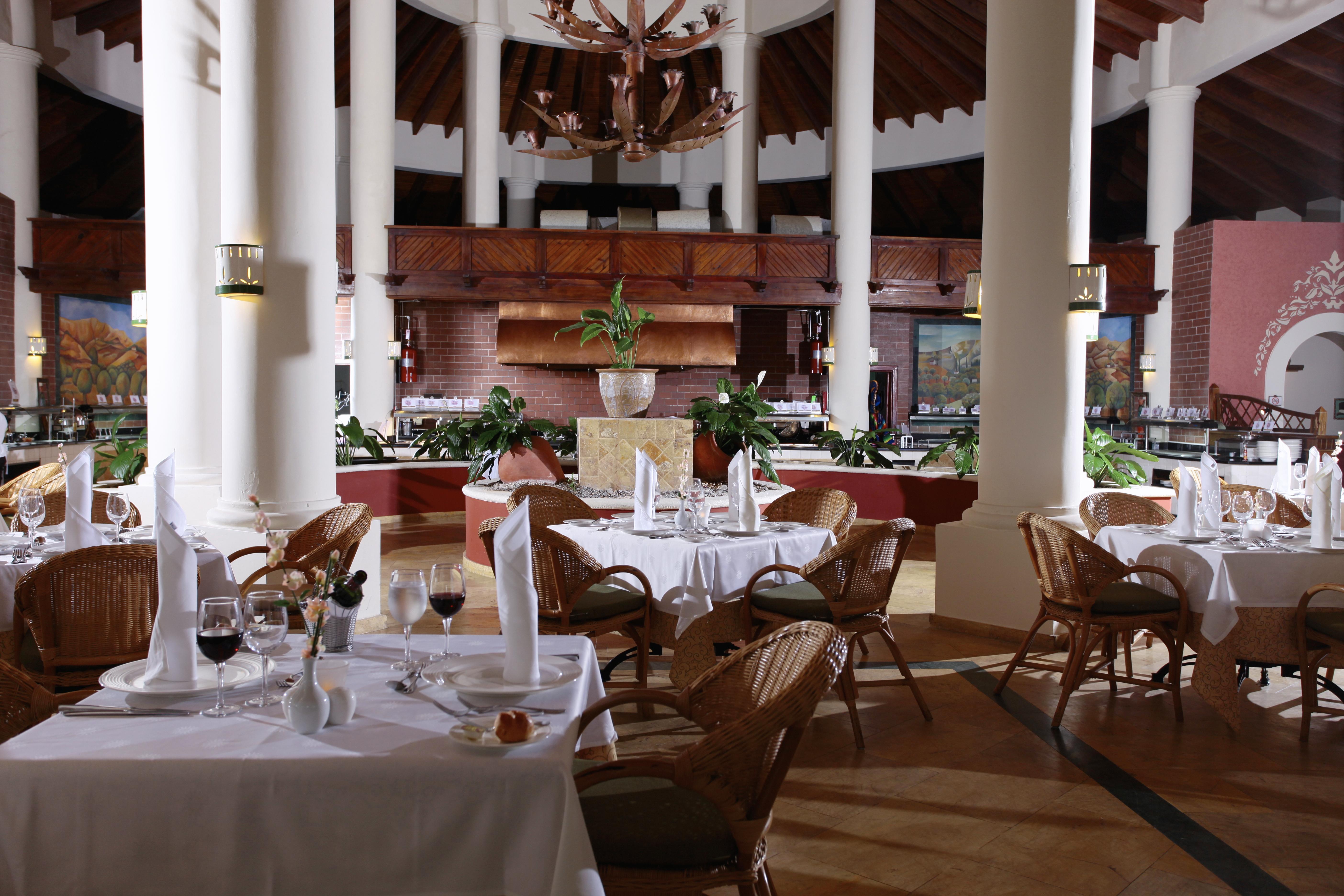 Bahia Principe Grand Jamaica (Adults Only) Hotel Runaway Bay Buitenkant foto The restaurant at the hotel