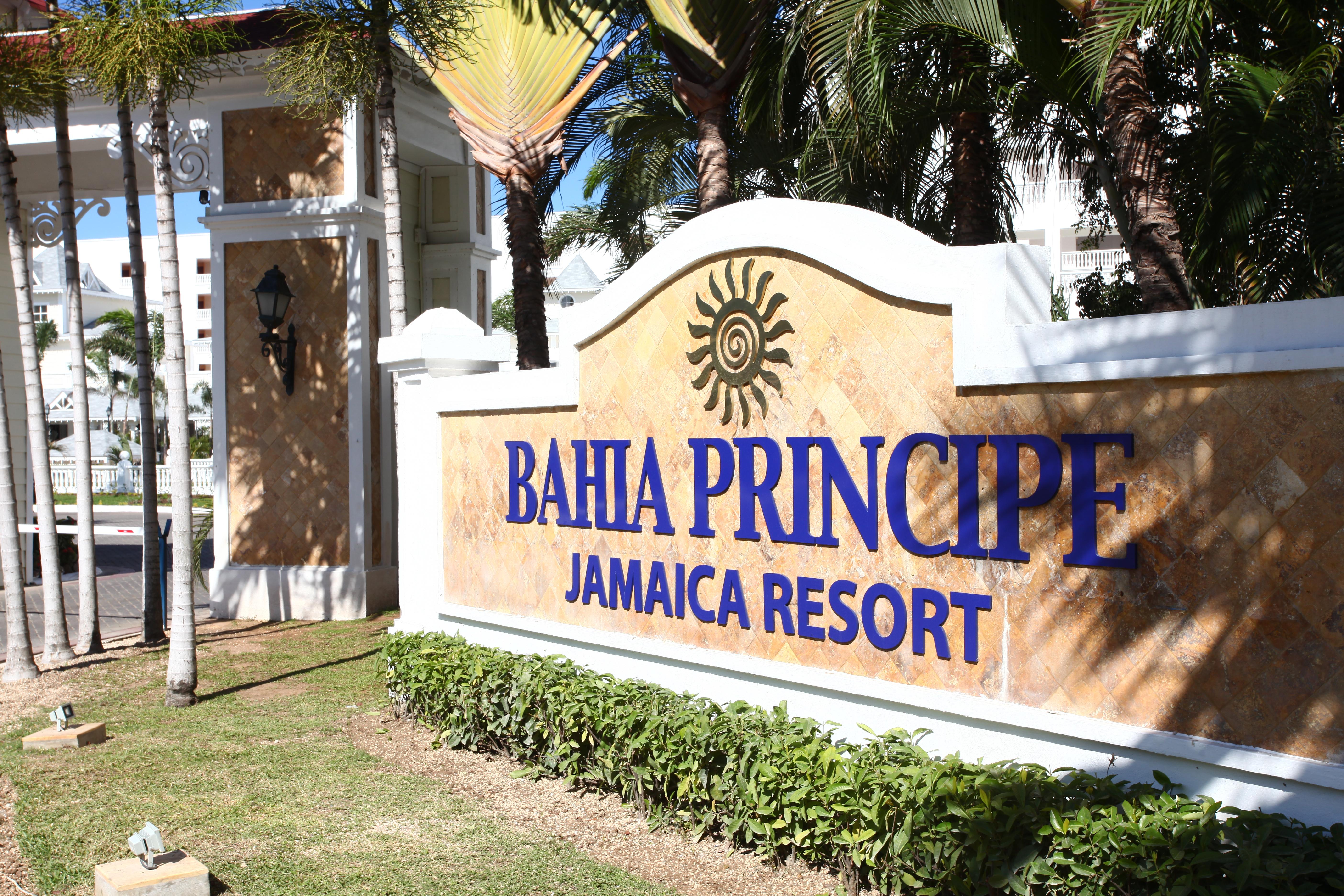 Bahia Principe Grand Jamaica (Adults Only) Hotel Runaway Bay Buitenkant foto Entrance to Bahia Principe Jamaica Resort