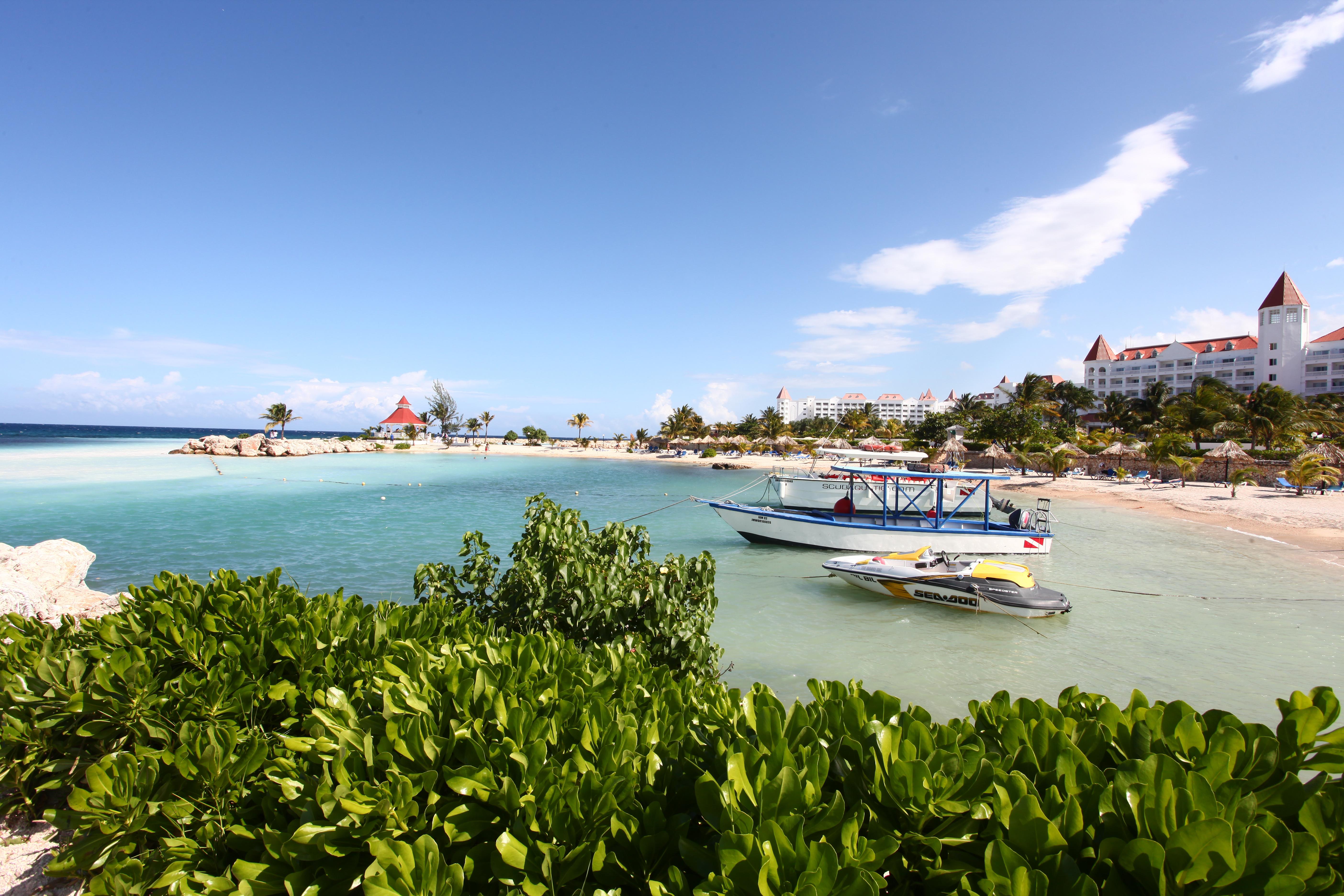 Bahia Principe Grand Jamaica (Adults Only) Hotel Runaway Bay Buitenkant foto View of the bay