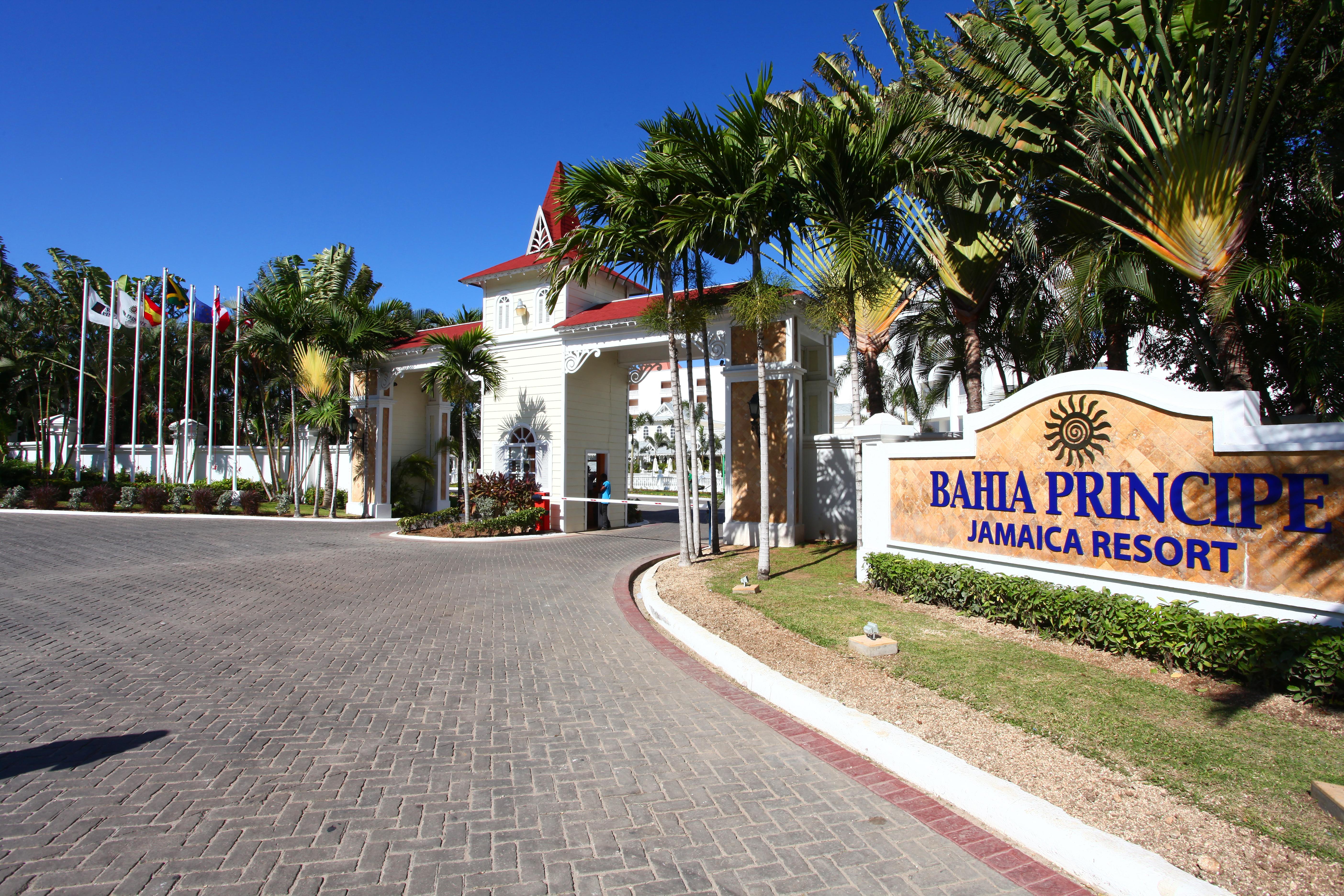 Bahia Principe Grand Jamaica (Adults Only) Hotel Runaway Bay Buitenkant foto Entrance to Bahia Principe Jamaica Resort