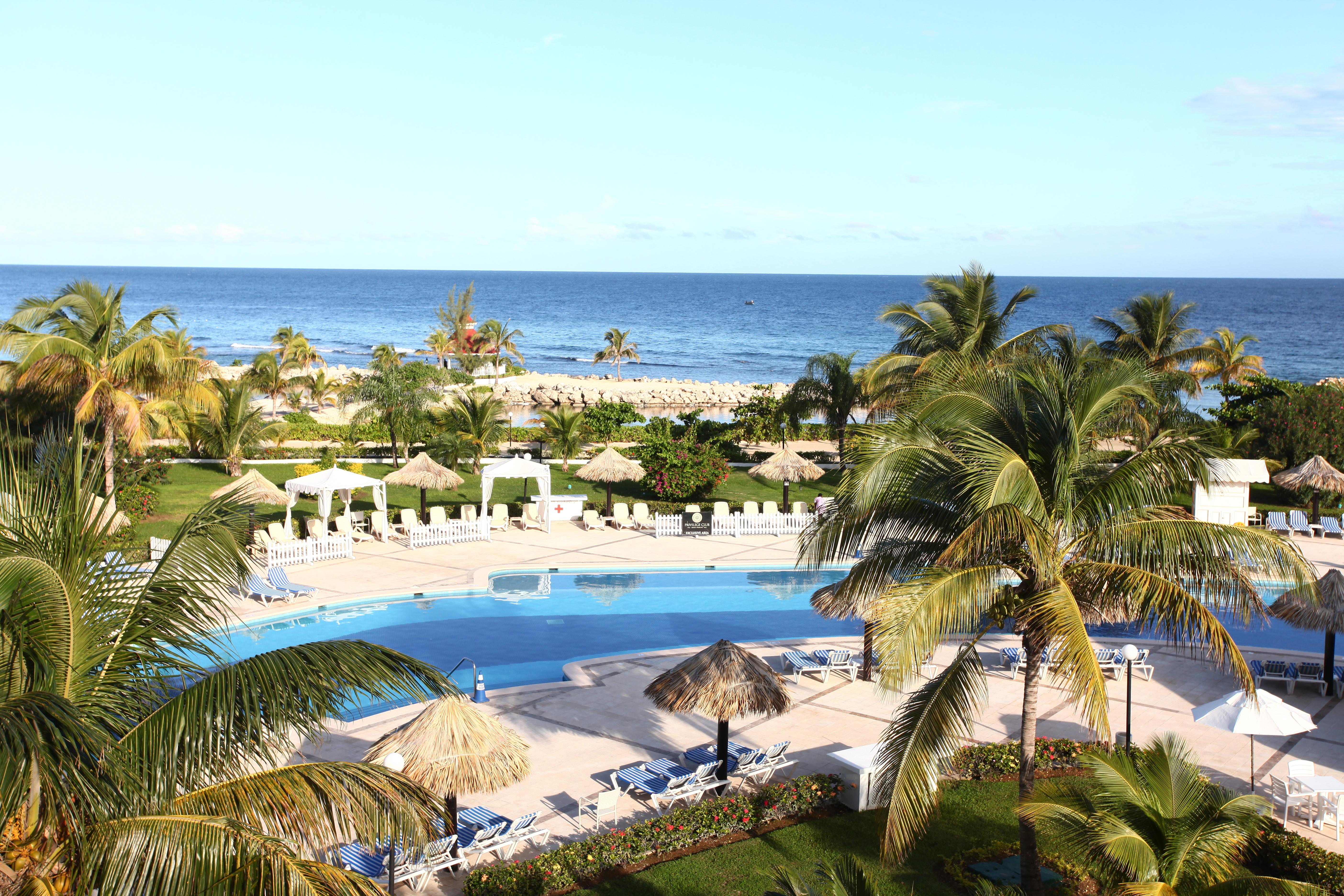 Bahia Principe Grand Jamaica (Adults Only) Hotel Runaway Bay Buitenkant foto View of the beach at the Iberostar Grand Hotel Bávaro