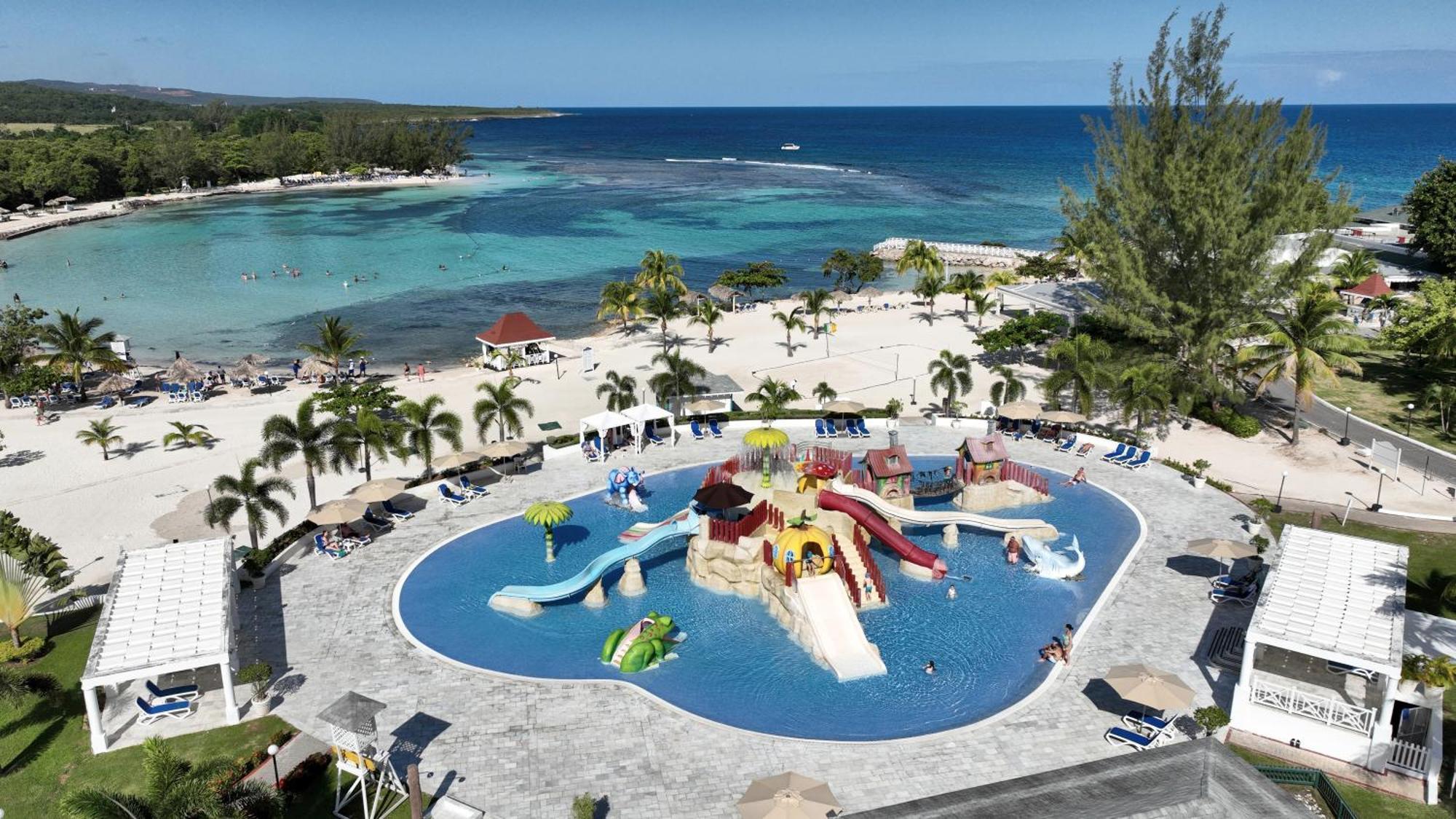 Bahia Principe Grand Jamaica (Adults Only) Hotel Runaway Bay Buitenkant foto Aerial view of Beaches Negril