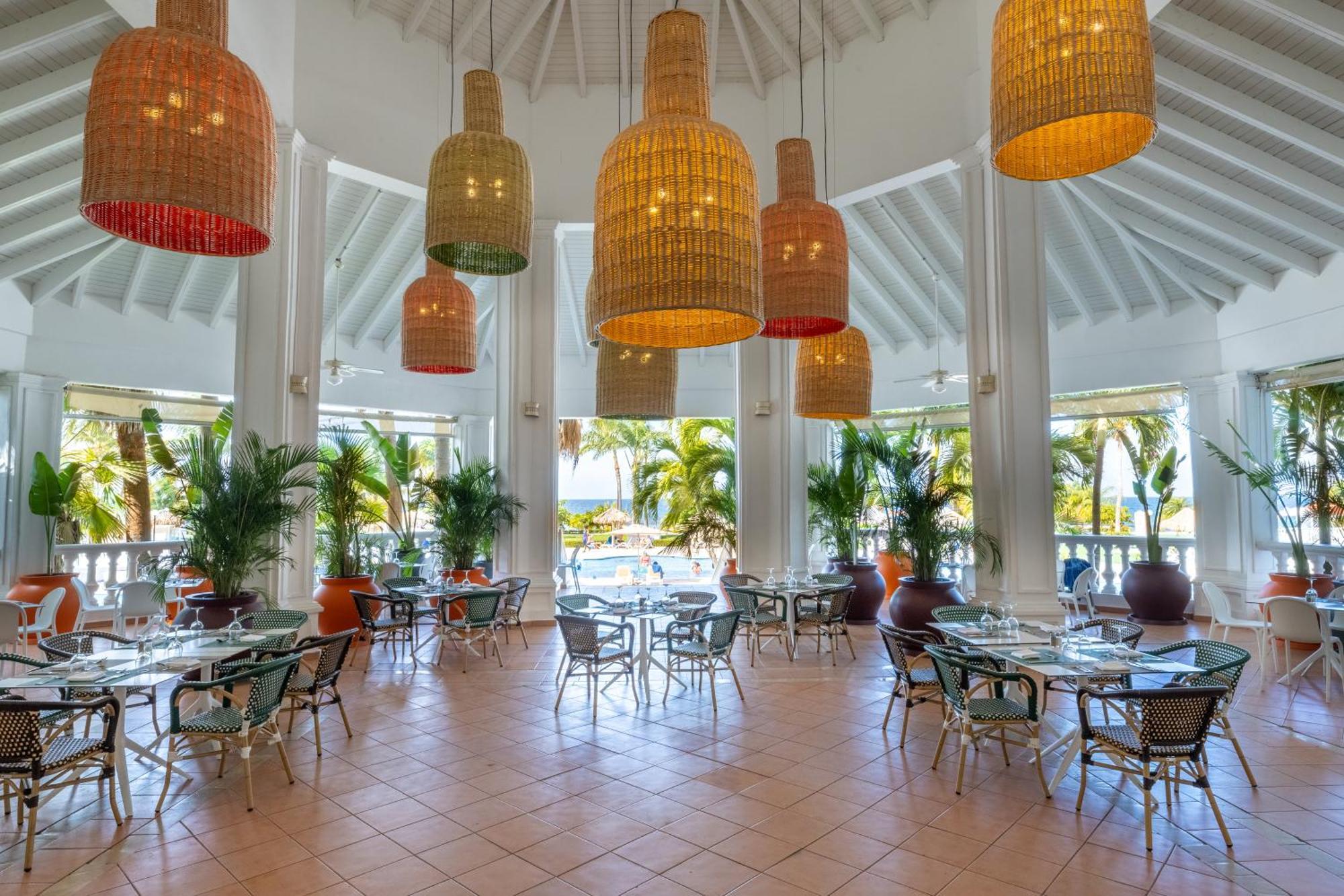 Bahia Principe Grand Jamaica (Adults Only) Hotel Runaway Bay Buitenkant foto Restaurant at the Hotel